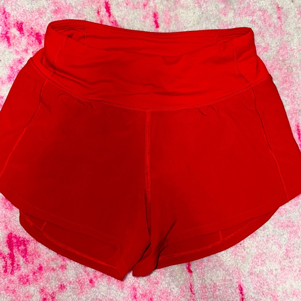 RARE LULULEMON SHORTS SIZE 0!